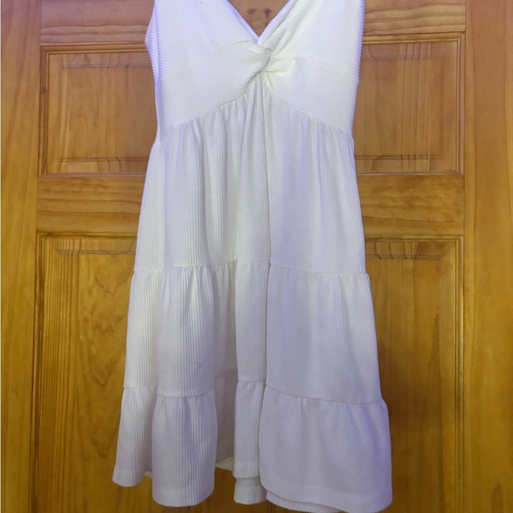 Elegant White Dress - Picture 6 of 7